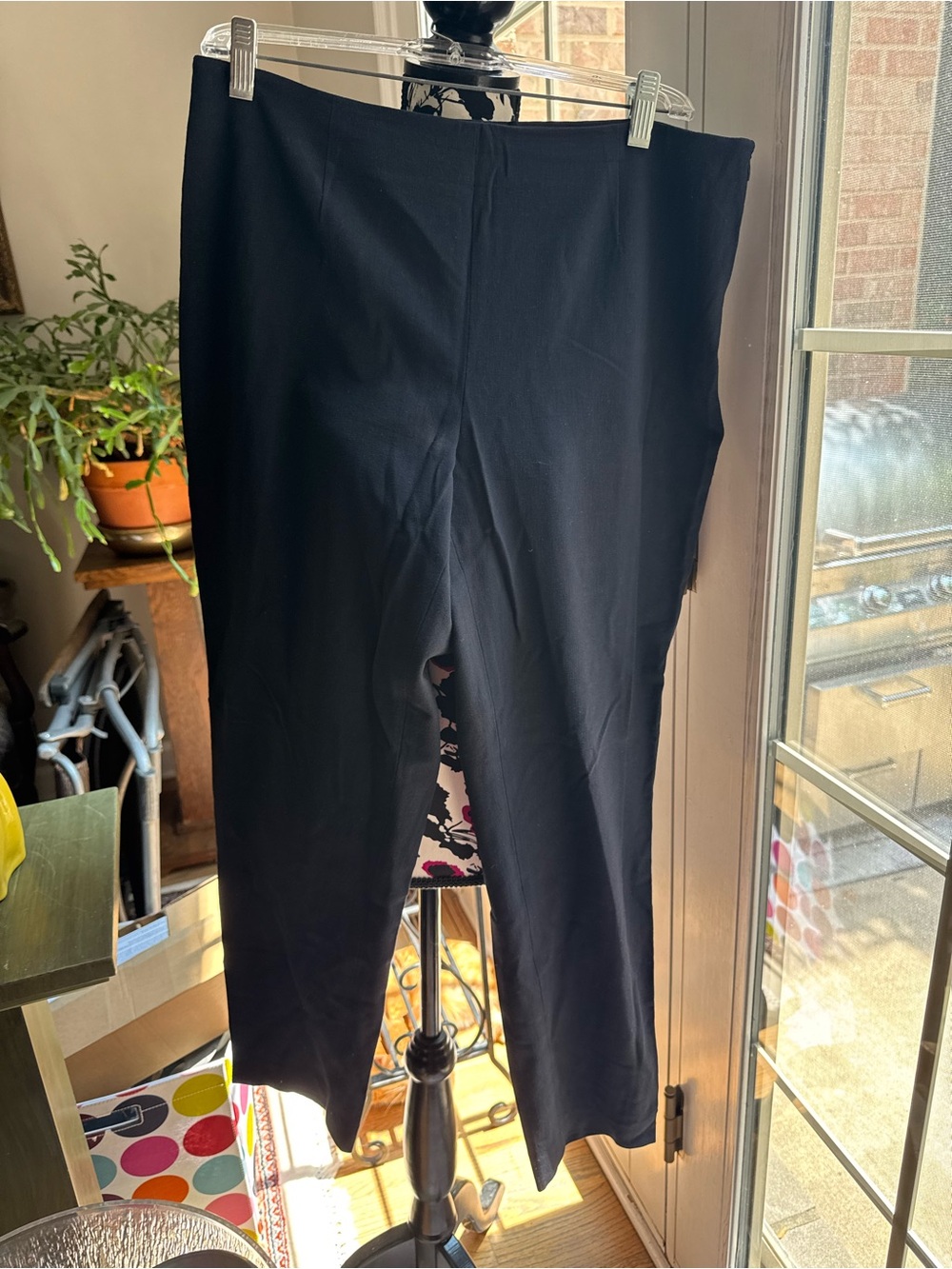 Dana Buchman Black Pull-On Waist Pants